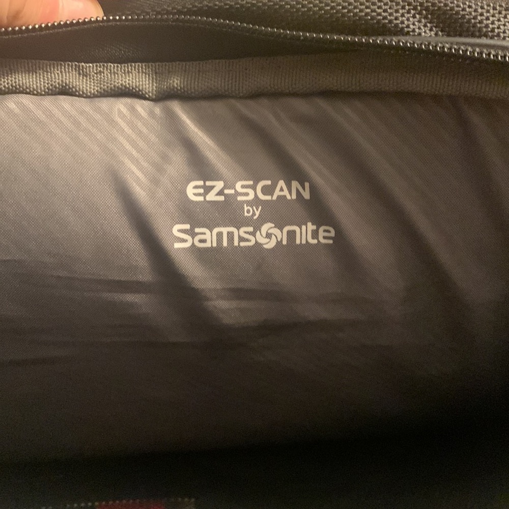 Samsonite Checkpoint-Friendly Computer Case - Picture 7 of 16
